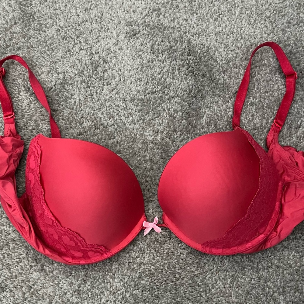 Victorias Secret Coral Pink/Red Lace Hearts Push-Up Bra Size 36 C